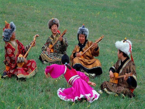 中国的节日大全_节日大全：为你献上蒙古族的春节特色