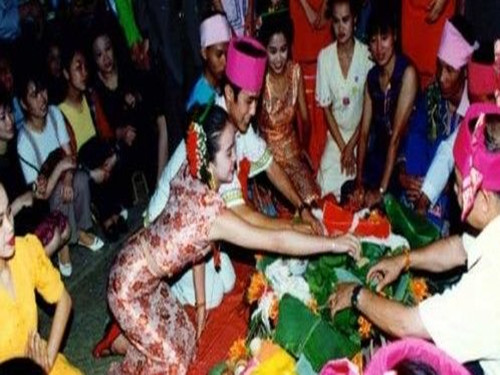一起作业_一起认识傣族的结婚习俗