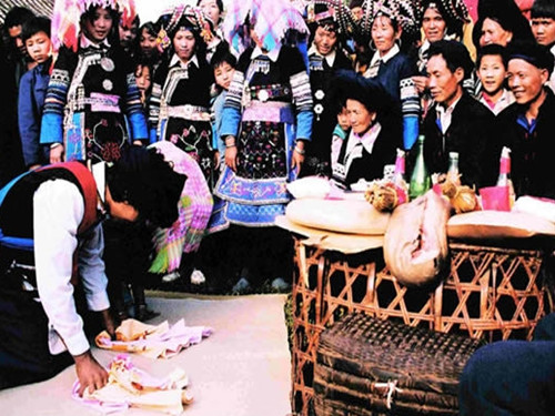 [云南哈尼族结婚风俗]一起认识哈尼族的结婚习俗